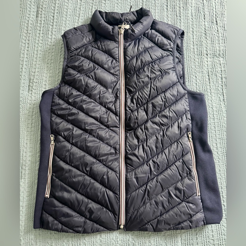 Navy Quilted Puffer Vest